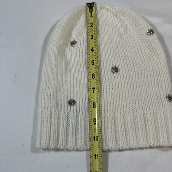 Victoria's Secret White Knit Beanie with Silver Accents - Picture 5 of 6